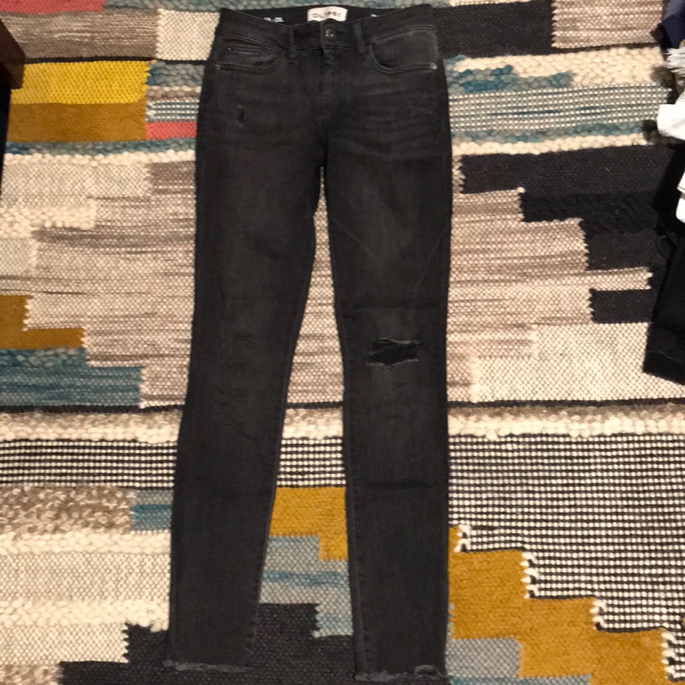 Dl1961 dark gray jeans size 24 but wear like 25